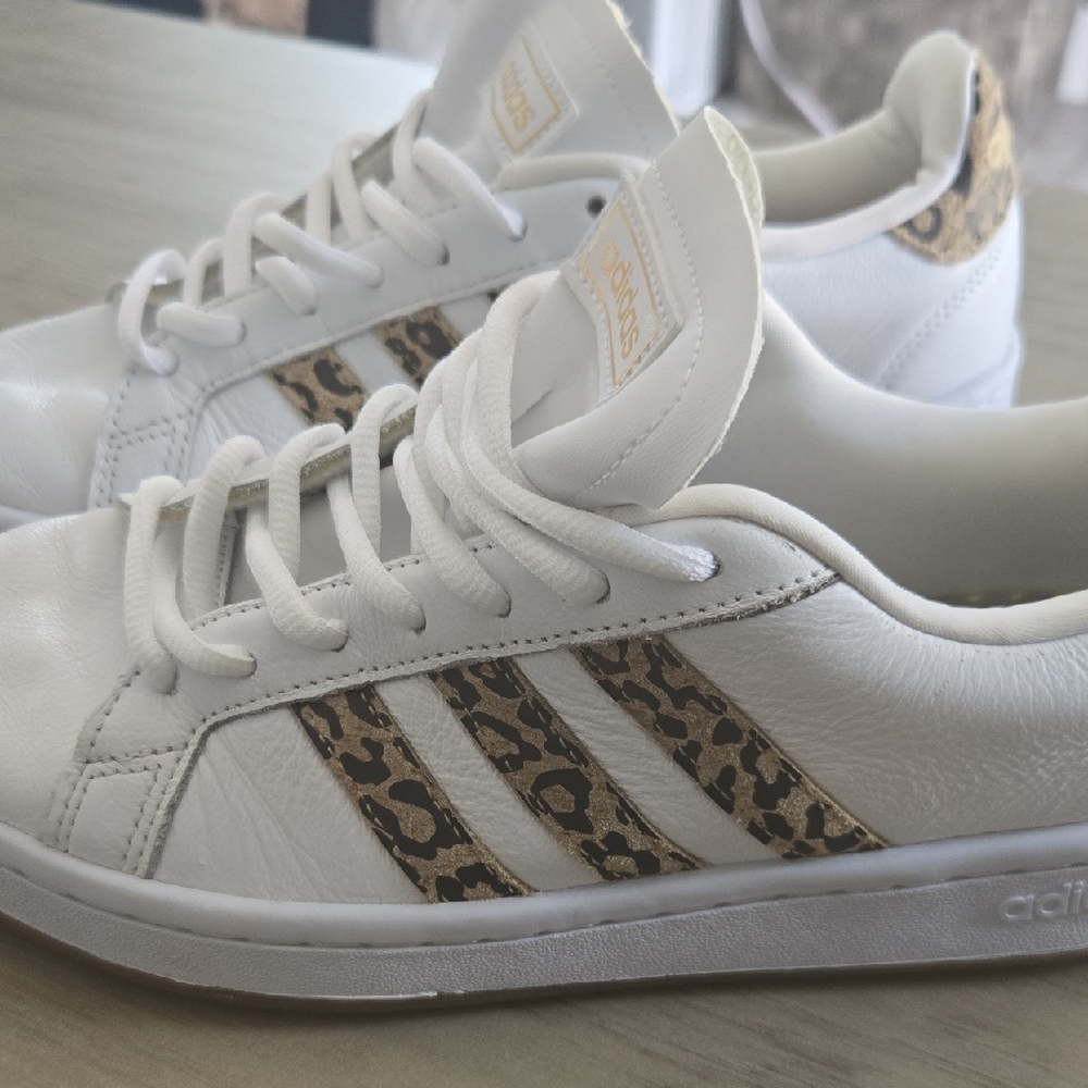 Adidas White Brown Sneakers with Snakeskin Stripes